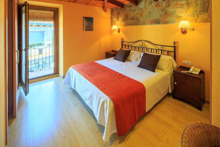 Room 6 of 40