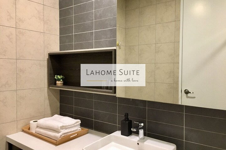 Room 30 of 34