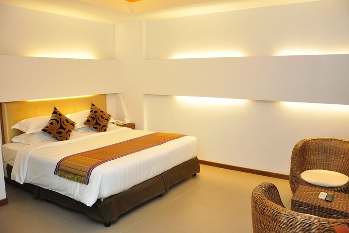 Room 15 of 51