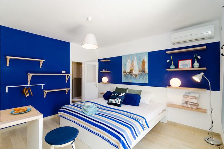 Room 8 of 67