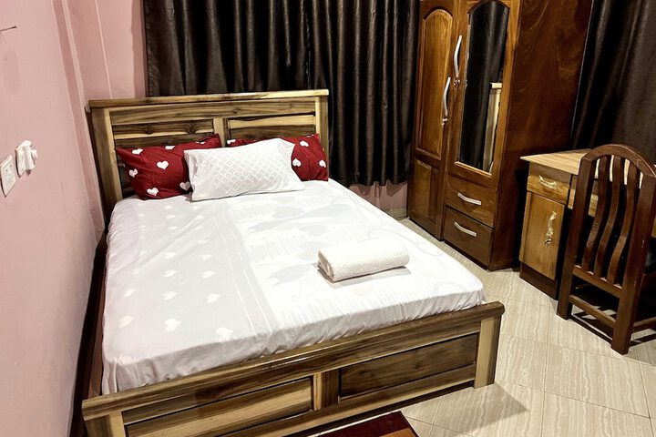 Room 26 of 60