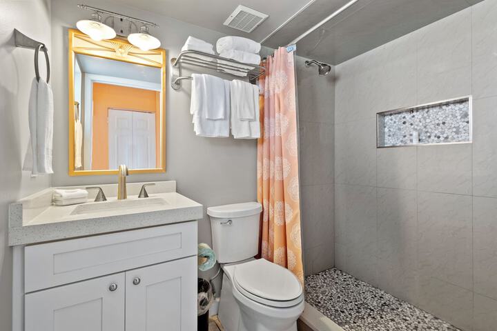 Room 4 of 31