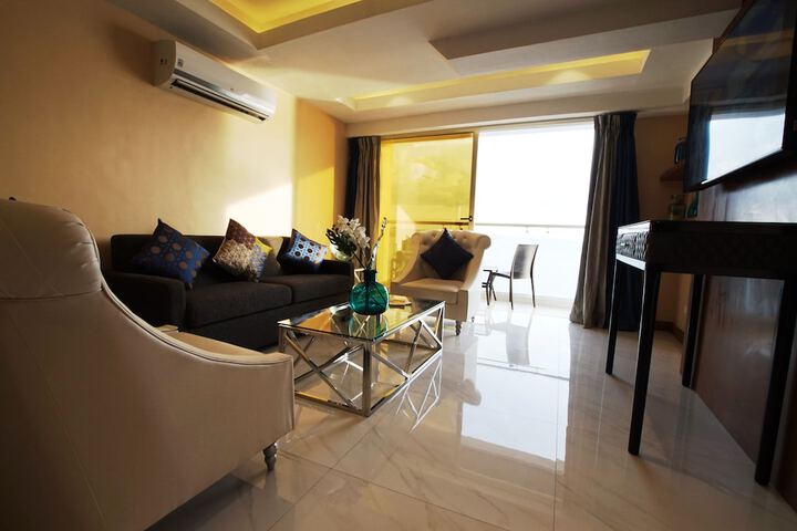 Room 25 of 62