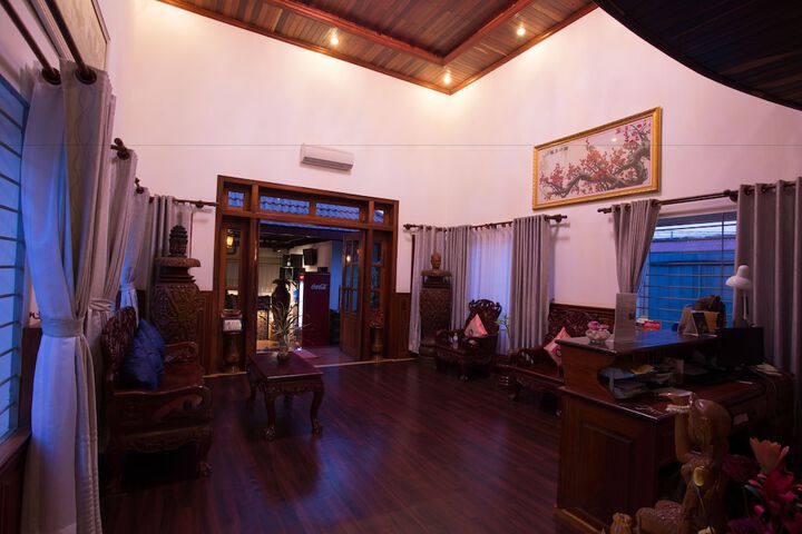 Hotel Interior 9 of 67