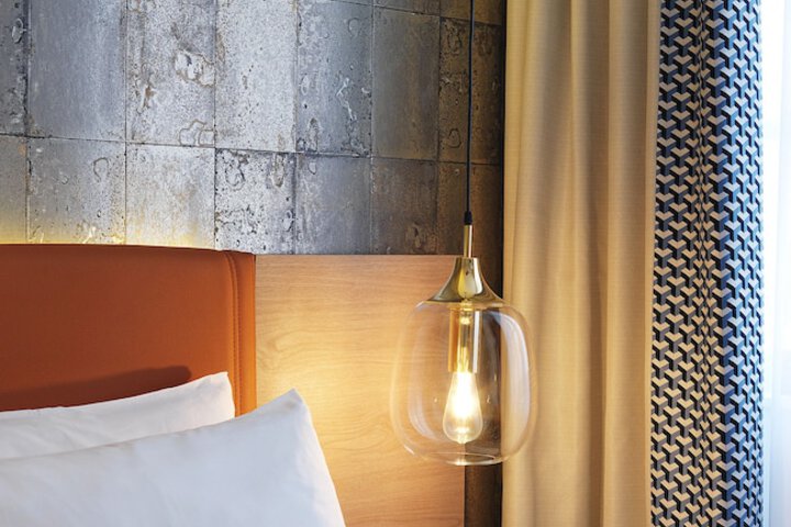 Room 8 of 55
