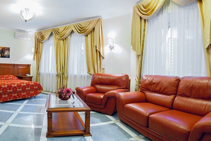 Room 45 of 113