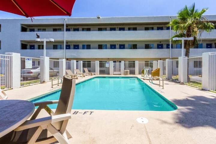 Hotel with Pool