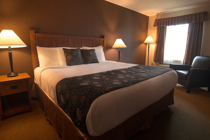 Room 8 of 34
