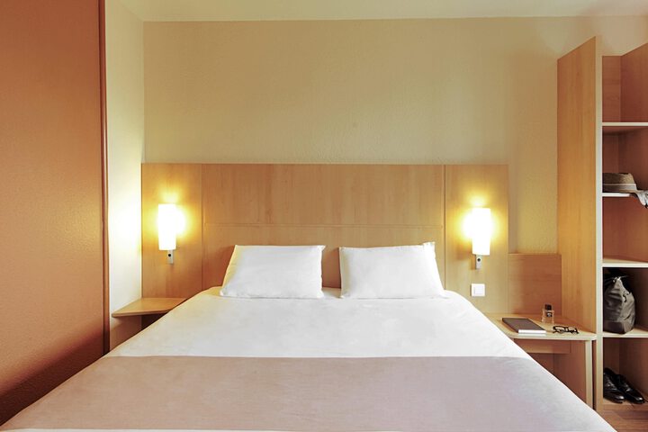 Room 21 of 39