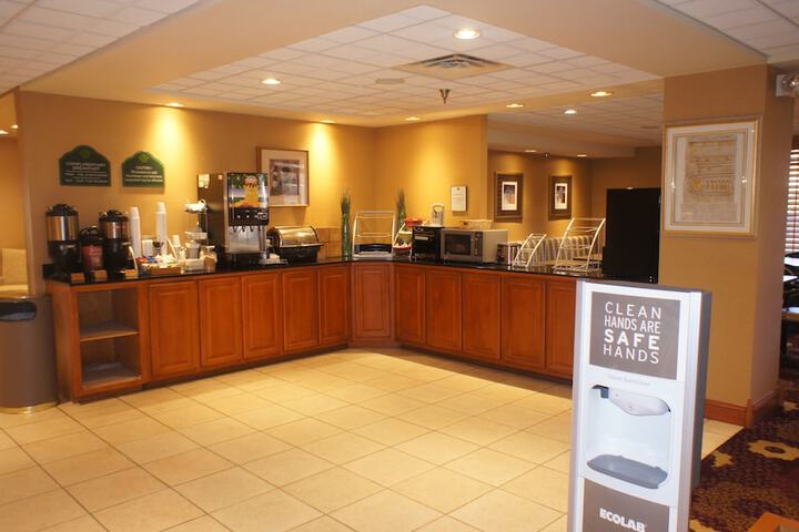 Breakfast area