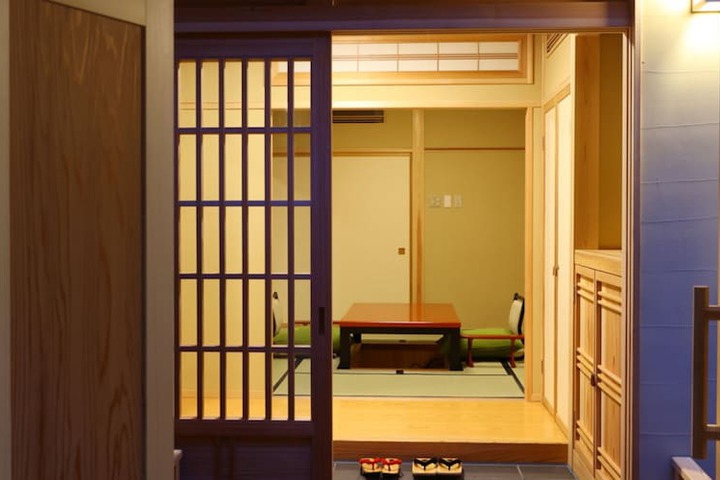 Room 26 of 128