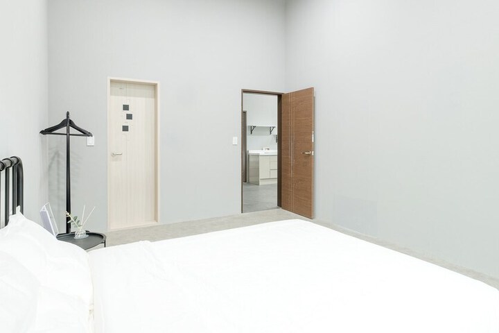 Room 17 of 125