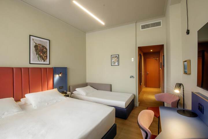 Room 57 of 188