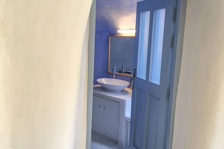 Room 18 of 29