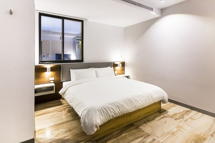 Room 4 of 53