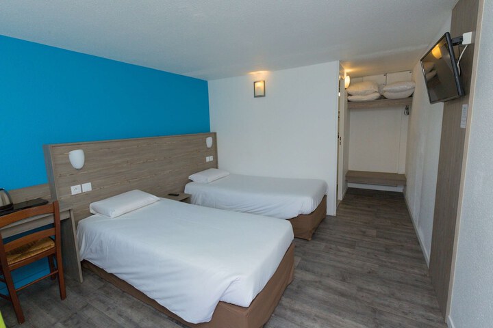 Room 15 of 31