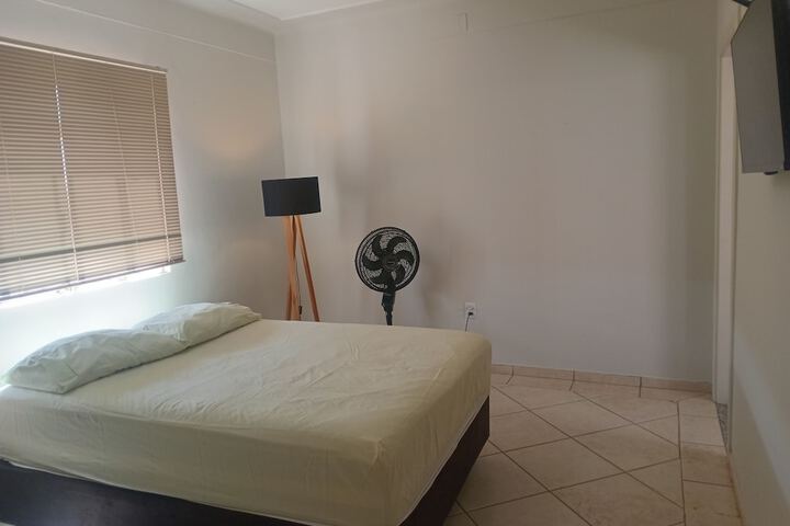 Room 12 of 28