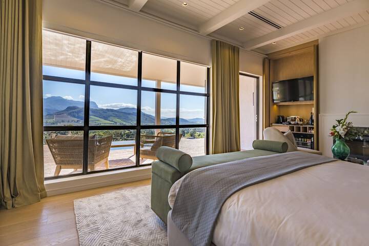 Room 10 of 75
