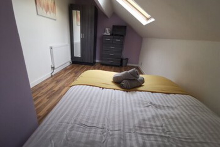 Room 16 of 35