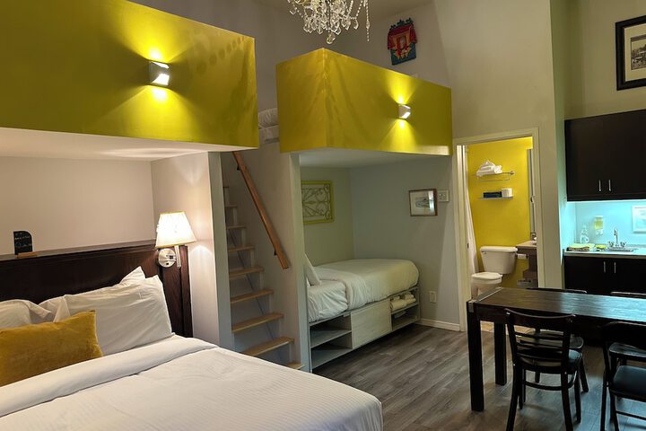 Room 58 of 144