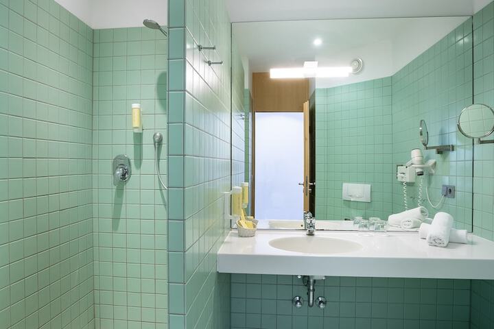 Clean Restrooms