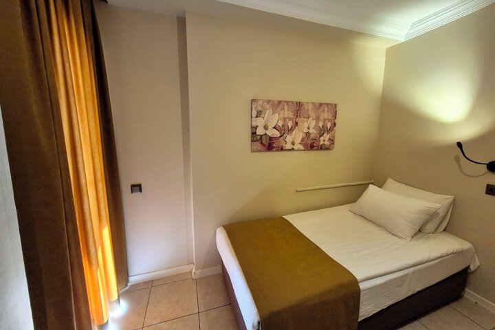 Room 21 of 58