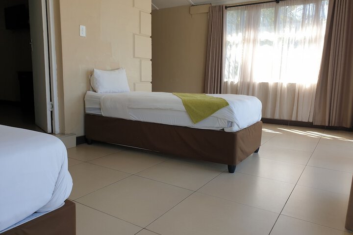 Room 32 of 69
