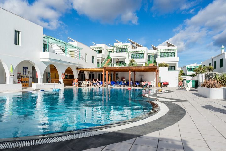 Pool Hotel