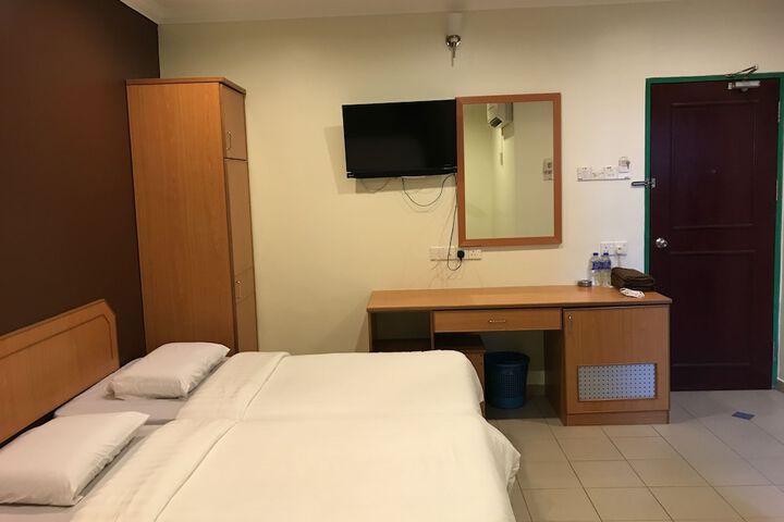 Room 4 of 47