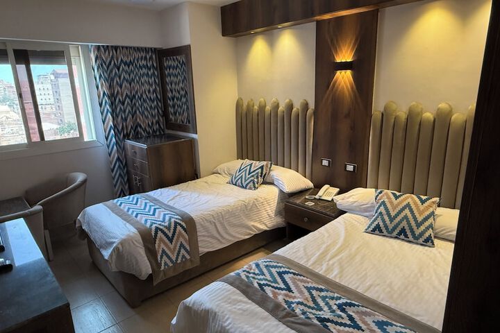 Room 5 of 36