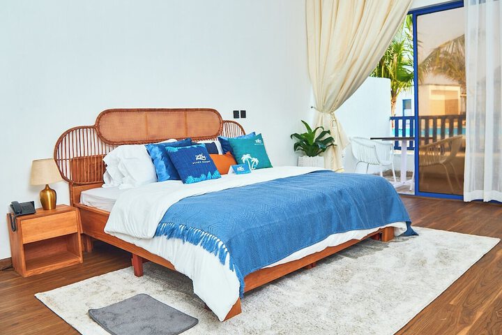 Room 2 of 23