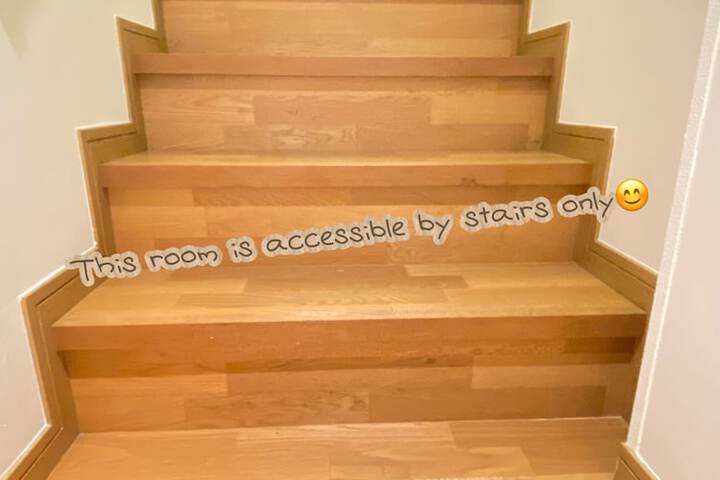 Room 105 of 149