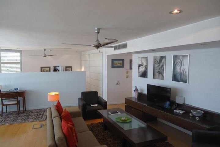 Room 3 of 3