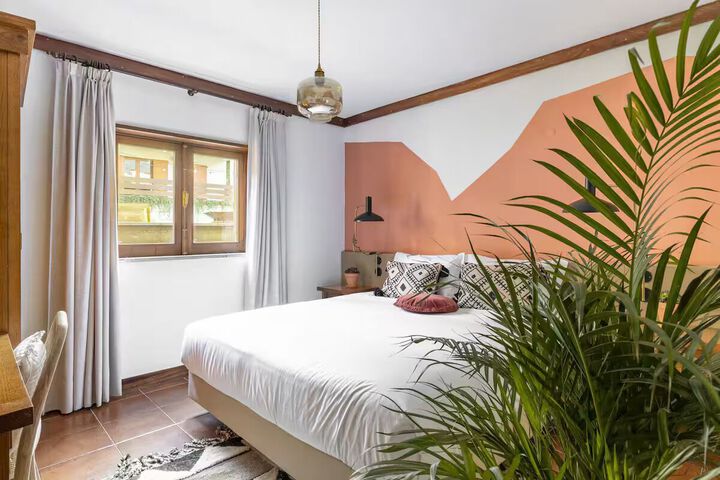 Room 16 of 21