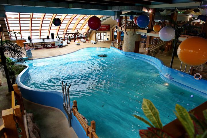 Hotel with Pool
