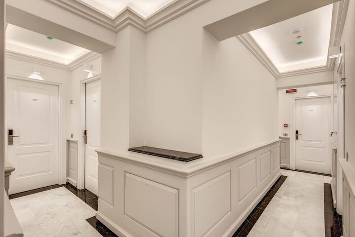 Ballroom/Hall 65 of 79