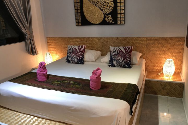 Room 5 of 95