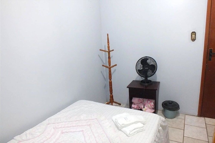 Room 2 of 7