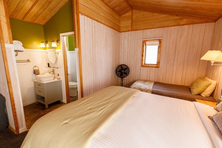Room 14 of 23
