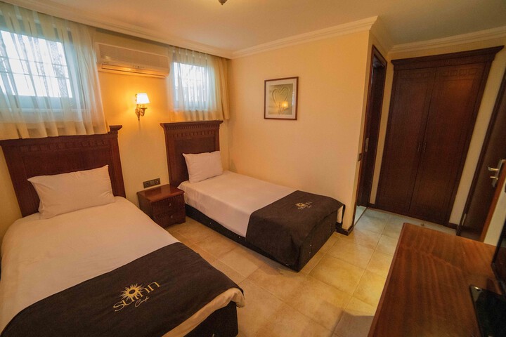 Room 20 of 50