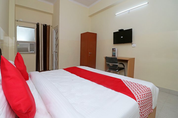 Room 16 of 25