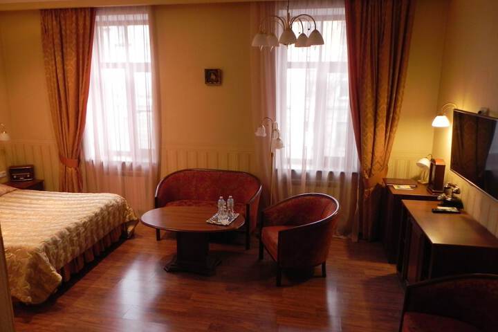 Room 14 of 36