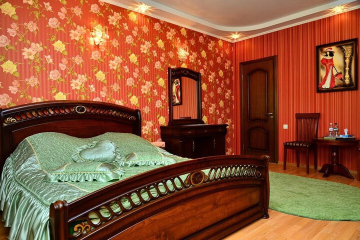 Room 25 of 62