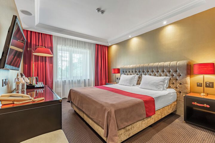Room 5 of 39