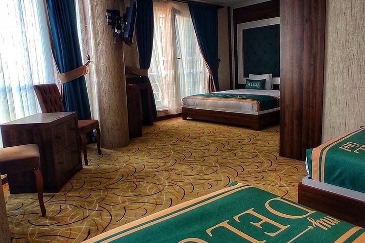 Room 3 of 7