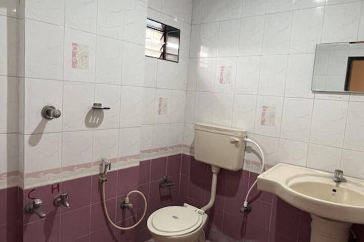 Room 12 of 14