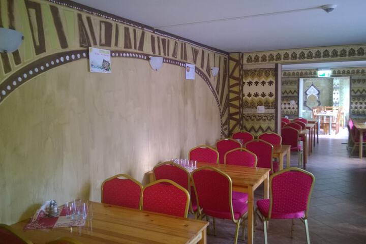 Dining 59 of 66