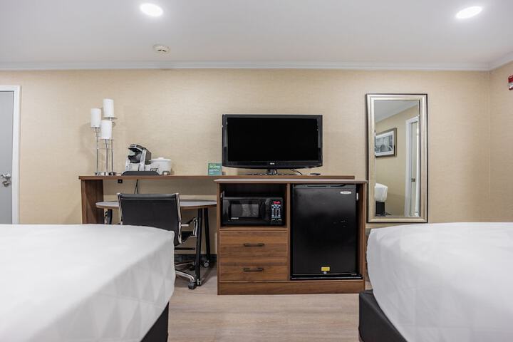 Room 8 of 49