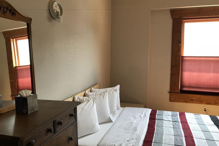 Room 11 of 68