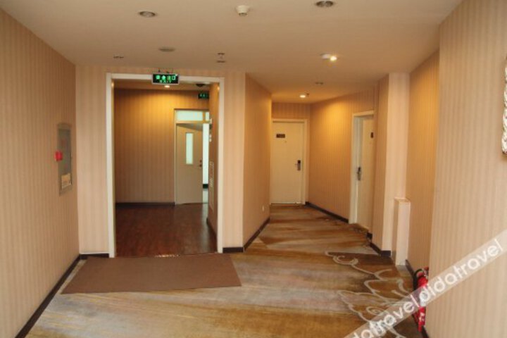 Hiyi Hotel